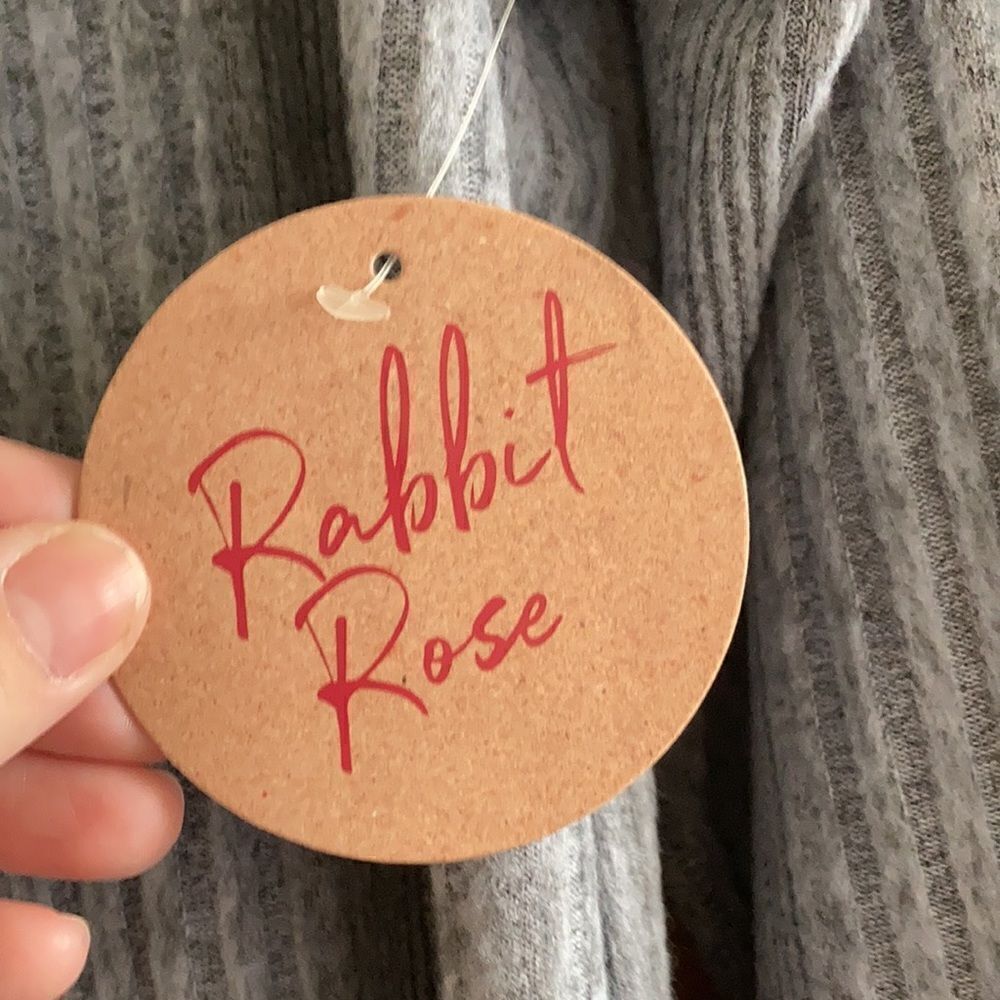Rabbit Rose L/S Crew Neck Top - Picture 6 of 10
